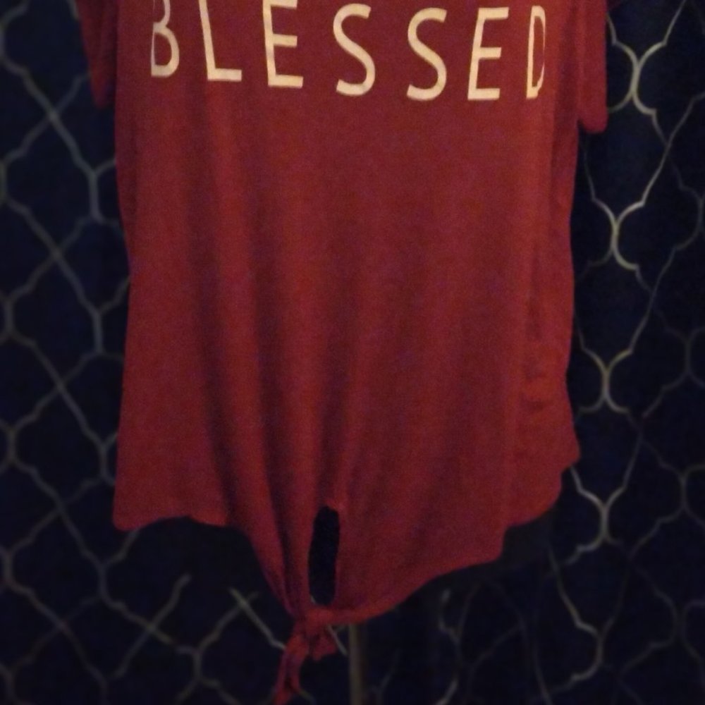 Short Sleeve Top - Picture 2 of 2
